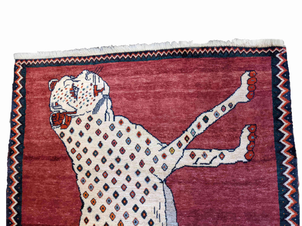 140 x 95 cm Shiraz Qashqai Nomadic Animal design Tribal Red Lion Rug - Rugoutlet