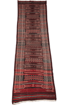 MONA Kilim Sumac 350 x 100 cm