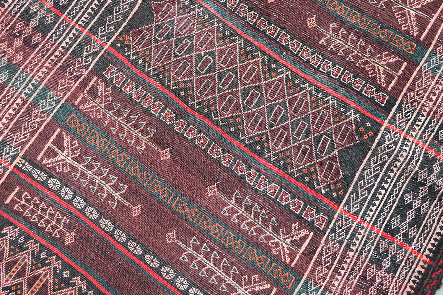 MONA Kilim Sumac 350 x 100 cm