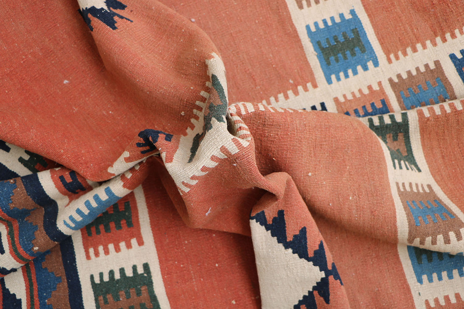 SHAI Qashqai Tribal Kilim 203 x 303 cm