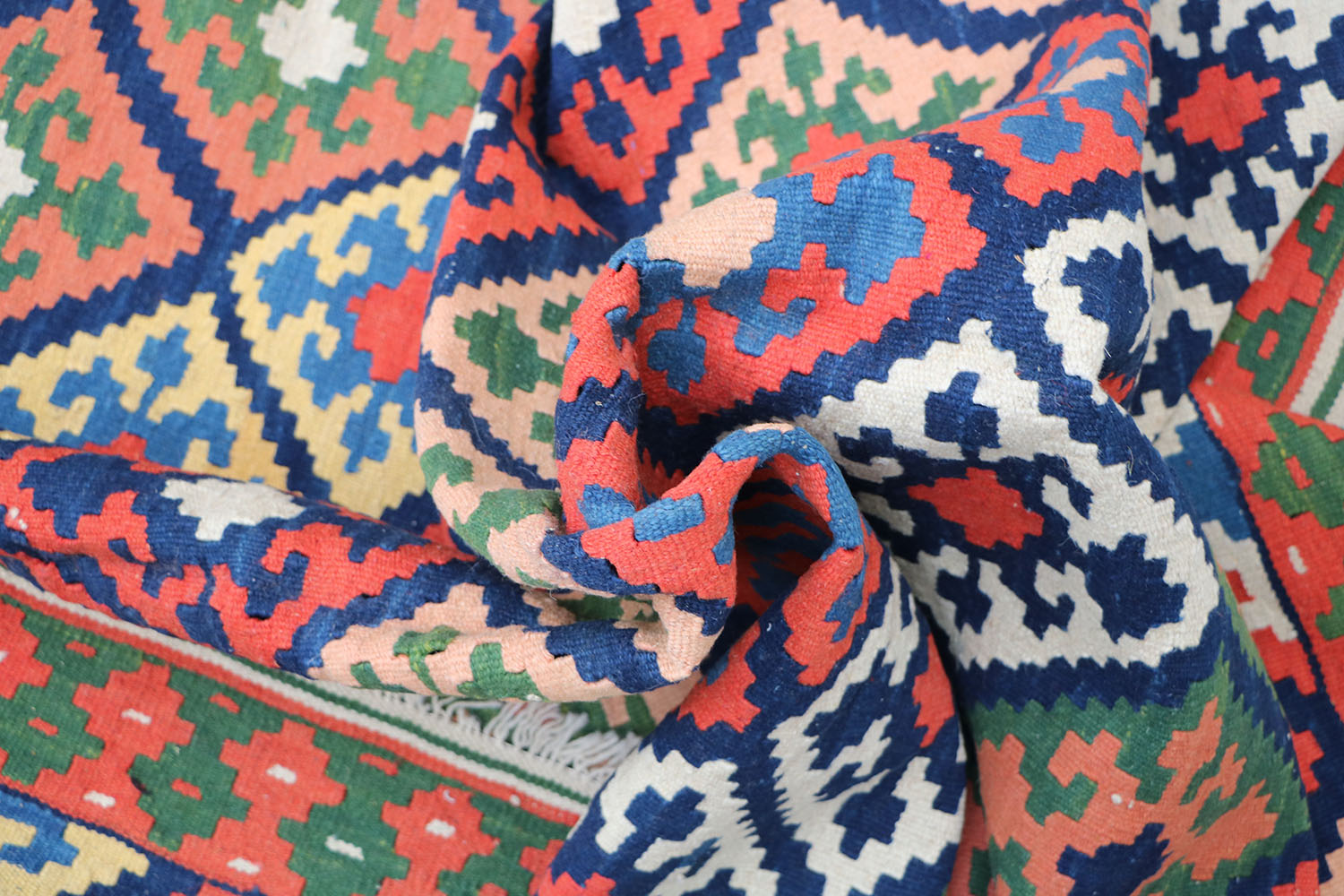 KLARA Persian Kilim 199 x 157 cm