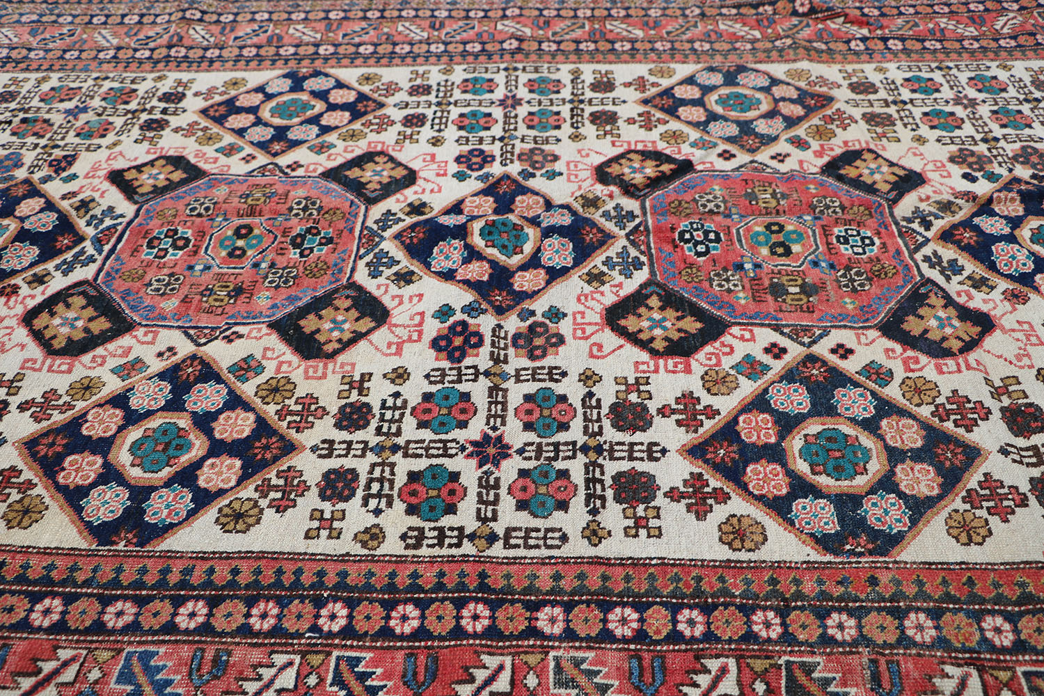 OMID Old Tabriz 278 x 147 cm