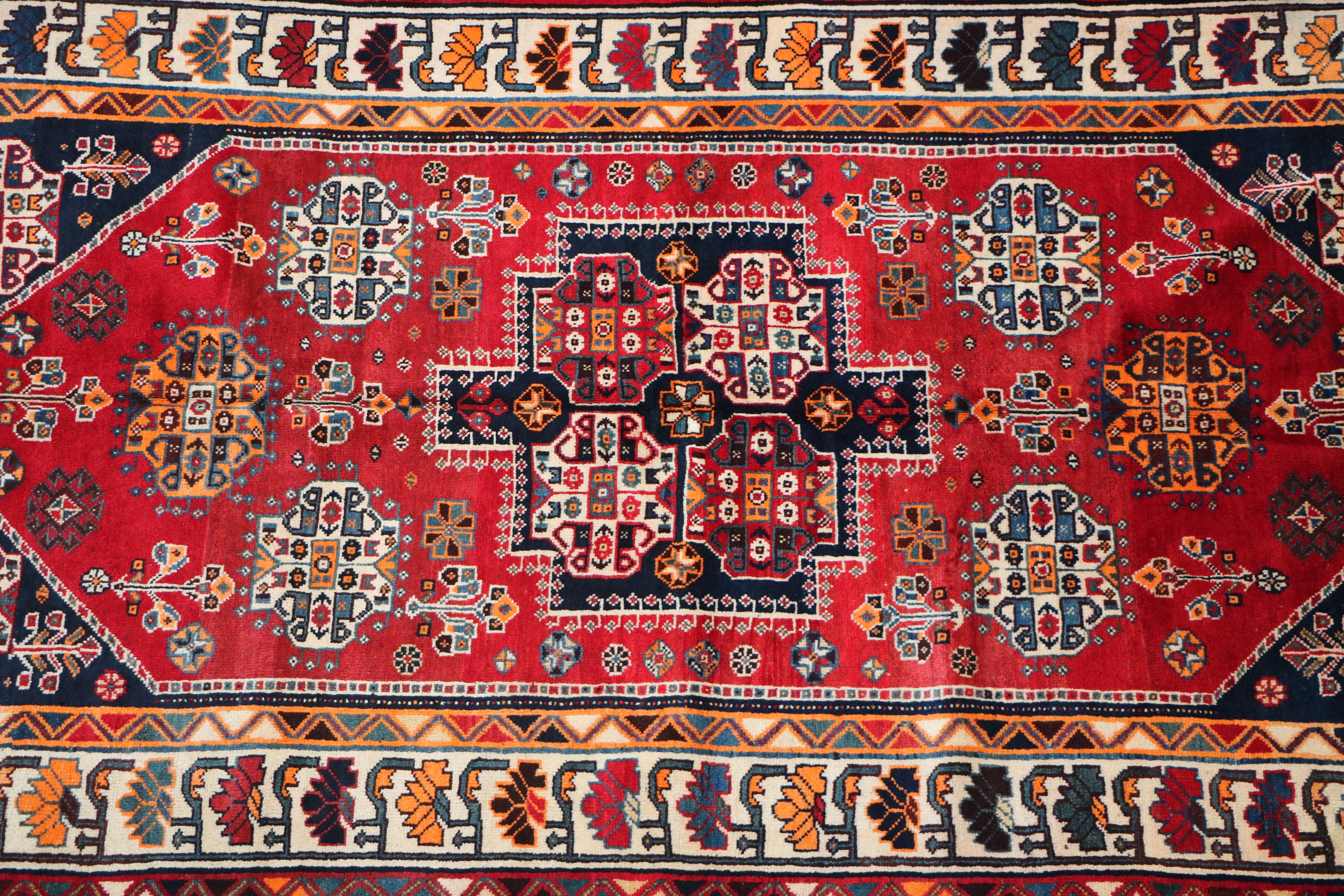 ARIA Persian Qashqai 263 x 157