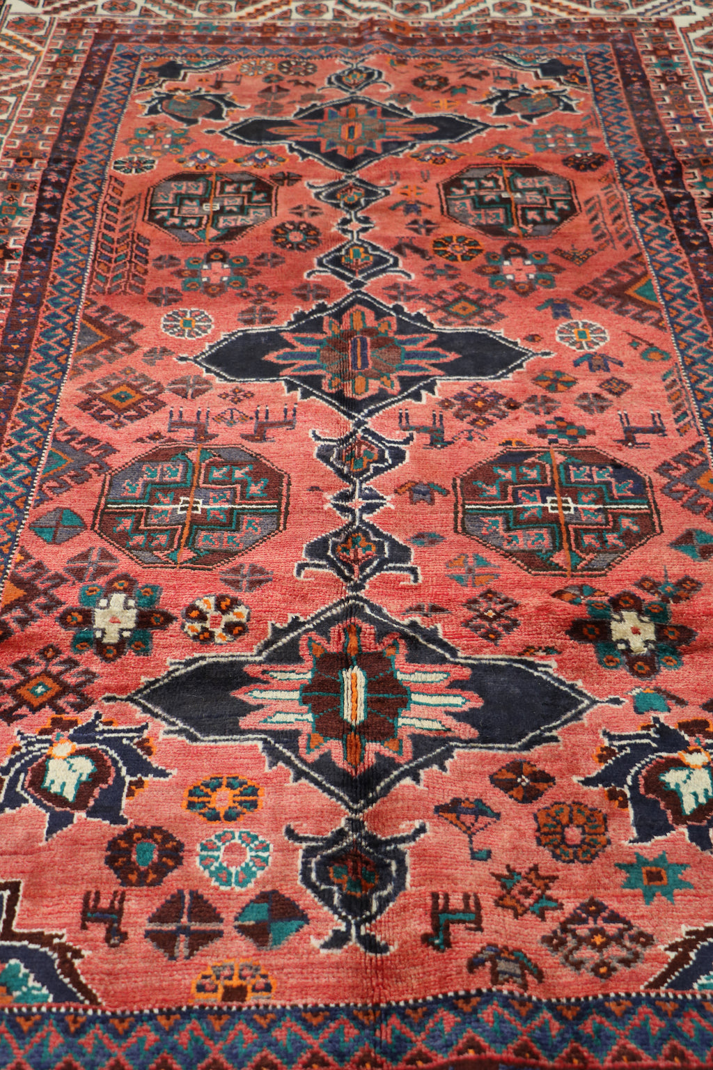 AURA Persian Qashqai 288x153
