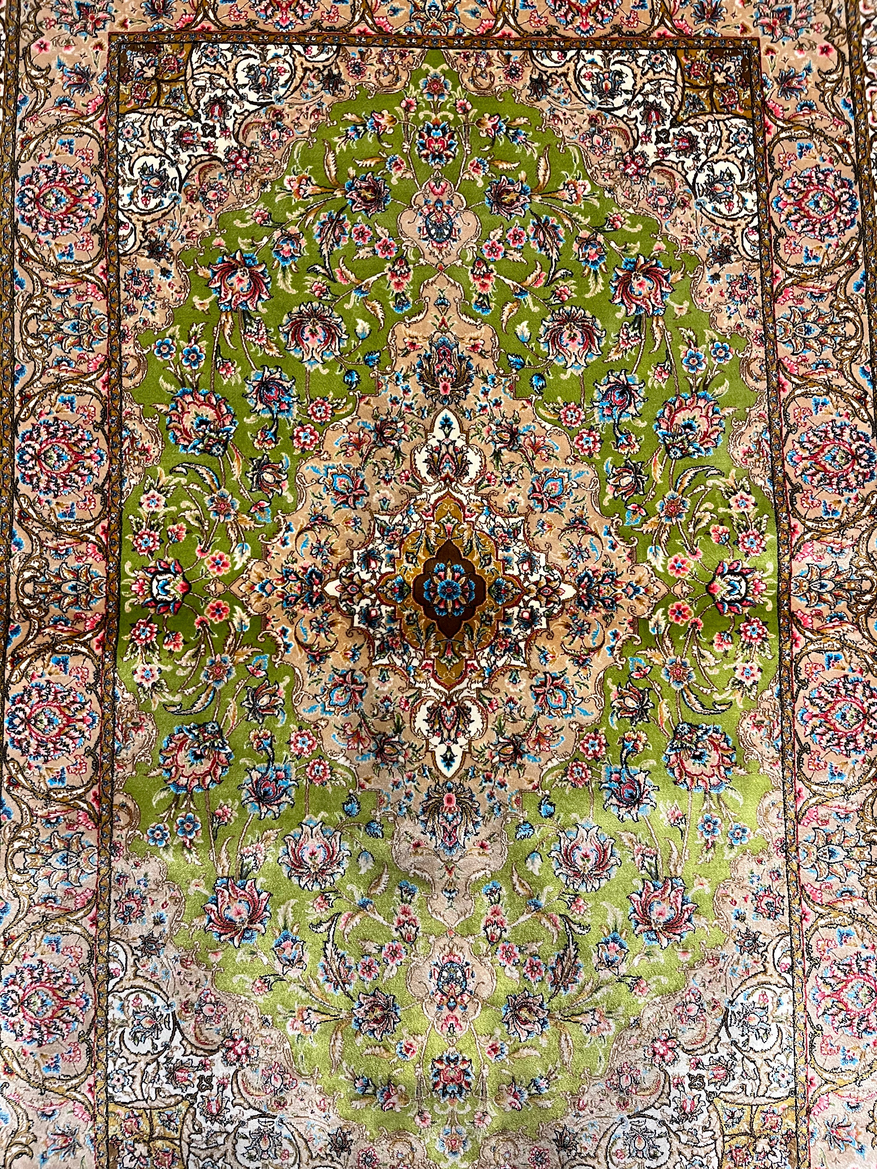 AMU Qom Inspired Silk 120 x 80 cm