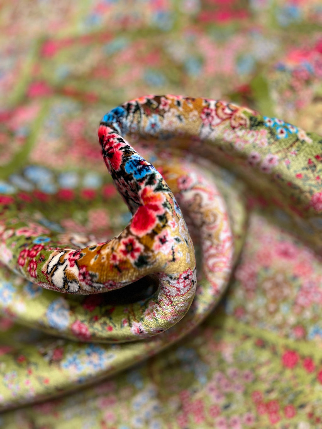 BIJAN Qom Inspired Silk 125 x 85 cm