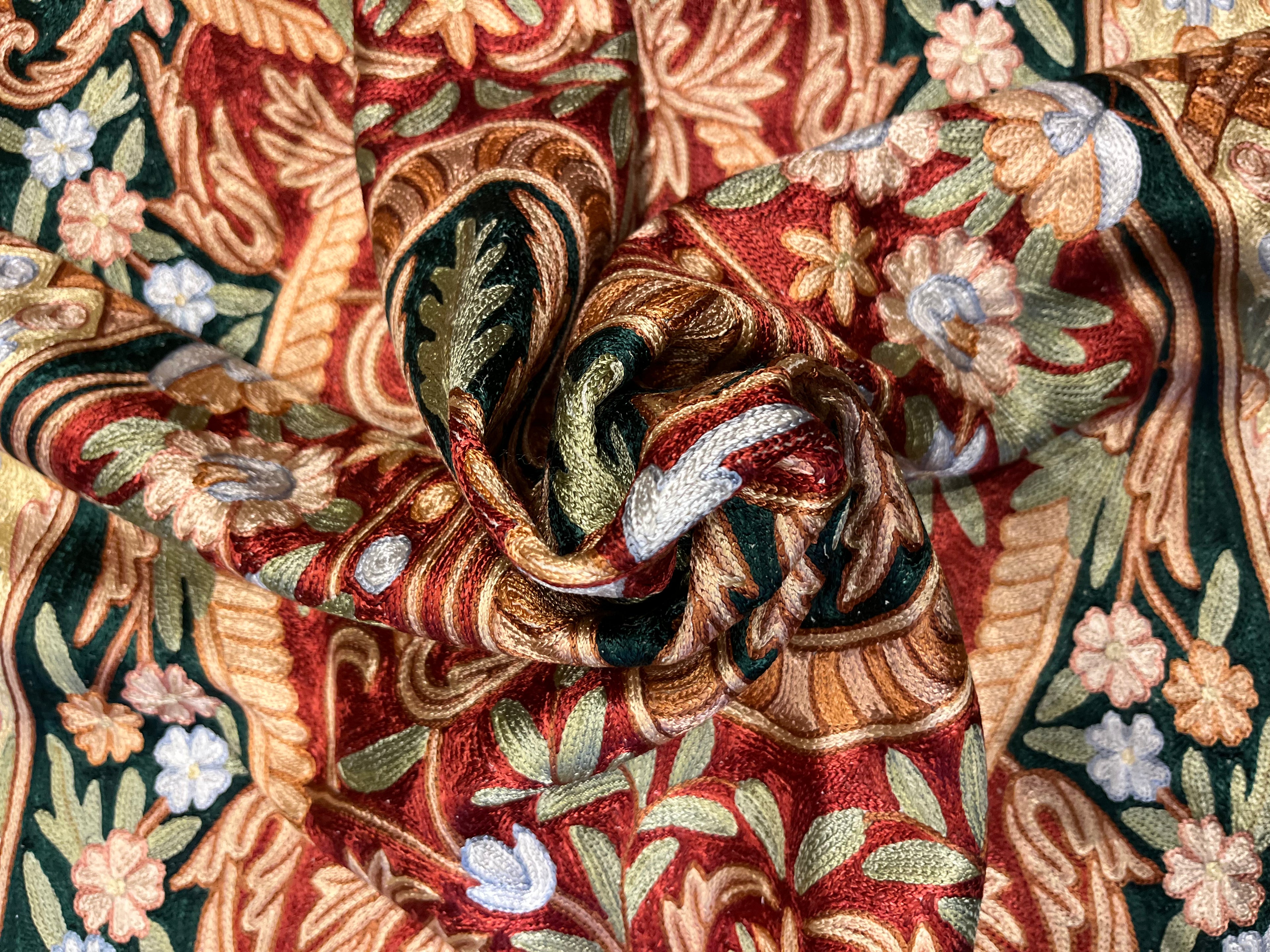 IRA Indian Silk Needlework 154 x 90 cm